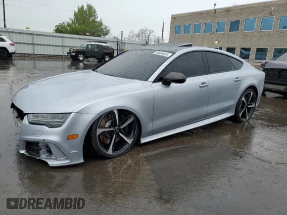 ✅ 2017 Audi RS 7 Prestige • VIN: WUAWAAFC8HN903853 • Lot: 56004645. Wystawiony na Copart z przebiegiem 60 207 mil. Bezpłatny archiwum sprzedaży aukcyjnych z USA i szczegółowy raport historii pojazdu na DreamBid. Zdjęcie 1.