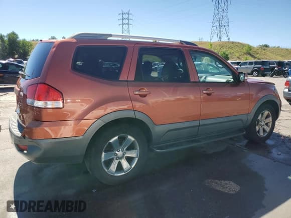 ✅ 2009 Kia Borrego EX • VIN: KNDJJ741795018508 • Lot: 68068774. Listed on Copart with 195,815 mi. Free auction sales archive from the USA and detailed vehicle history report at DreamBid. Image 3.