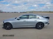 ✅ 2025 Mercedes-Benz E 350 • VIN: W1KLF4GB7SA156551 • Лот: 43628921. Опубликован ранее на IAAI с пробегом 3 902 миль. Бесплатный доступ к архиву аукционных продаж из США и подробный отчёт об истории автомобиля на DreamBid. Изображение 14.