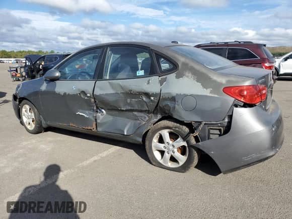 2008 Hyundai Elantra GLS z VIN KMHDU46D38U431939, wystawiony jako Copart lot #70577884 z przebiegiem 211 188 mil mil oraz Szkoda całkowita • Salvage title. Historia ofert i sprzedaży dostępna na DreamBid. Obrazek 2.