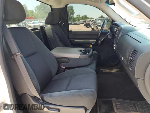 ✅ 2009 Chevrolet Silverado 1500 • VIN: 1GCEK24009Z212198 • Лот: 65691485. Опубликован ранее на Copart с пробегом 109 247 миль. Бесплатный доступ к архиву аукционных продаж из США и подробный отчёт об истории автомобиля на DreamBid. Изображение 10.