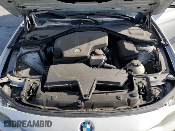 ✅ 2015 BMW 3 Series 320i • VIN: WBA3B1G56FNT02268 • Lot: 93318465. Wystawiony na Copart z przebiegiem 107 977 mil. Bezpłatny archiwum sprzedaży aukcyjnych z USA i szczegółowy raport historii pojazdu na DreamBid. Zdjęcie 11.