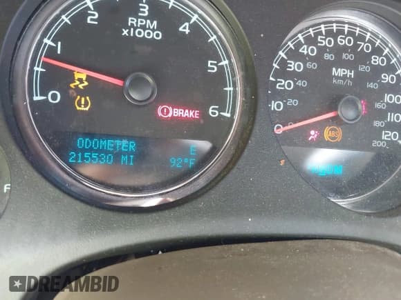 ✅ 2012 GMC Sierra 1500 • VIN: 1GTR1WE01CZ168858 • Лот: 42534013. Опубликован ранее на IAAI с пробегом 215 530 миль. Бесплатный доступ к архиву аукционных продаж из США и подробный отчёт об истории автомобиля на DreamBid. Изображение 7.