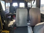 ✅ 2016 Ford Transit Cargo • VIN: 1FTYR3XM3GKA29672 • Lot: 91715795. Wystawiony na Copart z przebiegiem 229 066 mil. Bezpłatny archiwum sprzedaży aukcyjnych z USA i szczegółowy raport historii pojazdu na DreamBid. Zdjęcie 10.