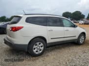 ✅ 2010 Chevrolet Traverse LS • VIN: 1GNLVEED7AJ198389 • Lot: 66553105. Wystawiony na Copart z przebiegiem Nie podano. Bezpłatny archiwum sprzedaży aukcyjnych z USA i szczegółowy raport historii pojazdu na DreamBid. Zdjęcie 3.