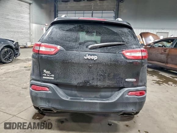 ✅ 2015 Jeep Cherokee Latitude • VIN: 1C4PJMCS9FW667008 • Lot: 94819205. Wystawiony na Copart z przebiegiem 98 525 mil. Bezpłatny archiwum sprzedaży aukcyjnych z USA i szczegółowy raport historii pojazdu na DreamBid. Zdjęcie 6.