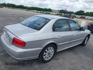 ✅ 2004 Hyundai Sonata GLS • VIN: KMHWF35H04A993889 • Lot: 42454777. Listed on IAAI with 210,343 mi. Free auction sales archive from the USA and detailed vehicle history report at DreamBid. Image 6.