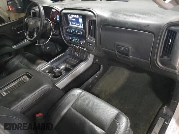 ✅ 2018 Chevrolet Silverado 1500 LTZ • VIN: 1GCVKSECXJZ222685 • Lot: 46224885. Wystawiony na Copart z przebiegiem 113 331 mil. Bezpłatny archiwum sprzedaży aukcyjnych z USA i szczegółowy raport historii pojazdu na DreamBid. Zdjęcie 8.