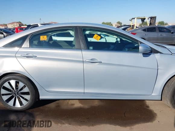 ✅ 2011 Hyundai Sonata GLS • VIN: 5NPEB4AC4BH084829 • Лот: 43573479. Опубликован ранее на IAAI с пробегом Не указан. Бесплатный доступ к архиву аукционных продаж из США и подробный отчёт об истории автомобиля на DreamBid. Изображение 13.