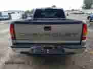 ✅ 2001 Chevrolet Silverado 1500 • VIN: 2GCEC19W211218487 • Lot: 53345414. Wystawiony na Copart z przebiegiem 351 214 mil mil. Skorzystaj z bezpłatnego archiwum sprzedaży aukcyjnych z USA i zobacz szczegółowy raport historii pojazdu na DreamBid. Zdjęcie 6.