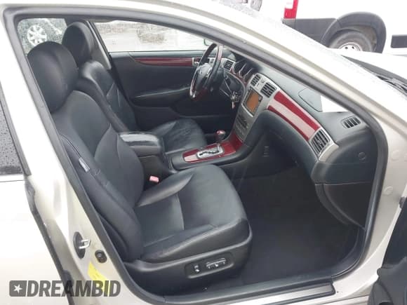 ✅ 2005 Lexus ES 350 • VIN: JTHBA30G855128015 • Lot: 43699799. Wystawiony na IAAI z przebiegiem 177 913 mil. Bezpłatny archiwum sprzedaży aukcyjnych z USA i szczegółowy raport historii pojazdu na DreamBid. Zdjęcie 5.