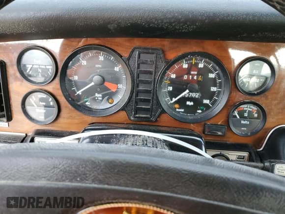 ✅ 1979 Jaguar XJ • VIN: JAVLN49C110826 • Лот: 42540905. Опубликован ранее на Copart с пробегом 45 702 миль. Бесплатный доступ к архиву аукционных продаж из США и подробный отчёт об истории автомобиля на DreamBid. Изображение 9.