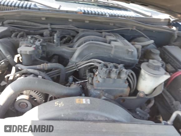 ✅ 2004 Ford Explorer XLS • VIN: 1FMZU72K14UA84729 • Lot: 42589104. Wystawiony na IAAI z przebiegiem Nie podano. Bezpłatny archiwum sprzedaży aukcyjnych z USA i szczegółowy raport historii pojazdu na DreamBid. Zdjęcie 10.