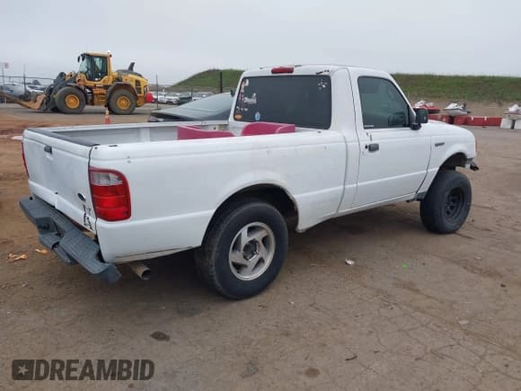 ✅ 2005 Ford Ranger XL • VIN: 1FTYR10U25PA66257 • Lot: 43906120. Listed on IAAI with 260,542 mi. Free auction sales archive from the USA and detailed vehicle history report at DreamBid. Image 4.
