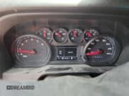 ✅ 2023 Chevrolet Silverado 2500HD Custom • VIN: 1GC4YME7XPF255902 • Lot: 63294405. Wystawiony na Copart z przebiegiem 63 199 mil. Bezpłatny archiwum sprzedaży aukcyjnych z USA i szczegółowy raport historii pojazdu na DreamBid. Zdjęcie 9.