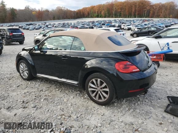 ✅ 2014 Volkswagen Beetle 2.0L TDI • VIN: 3VW5L7AT2EM822718 • Lot: 90108155. Listed on Copart with 90,723 mi. Free auction sales archive from the USA and detailed vehicle history report at DreamBid. Image 2.