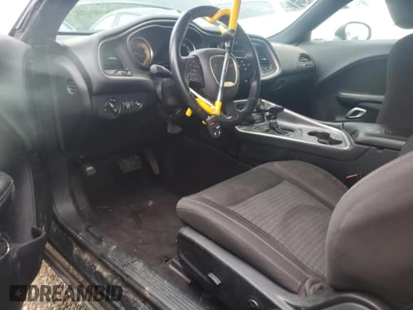 ✅ 2017 Dodge Challenger R/T Shaker • VIN: 2C3CDZBT0HH550565 • Lot: 51508495. Listed on Copart with 85,083 mi. Free auction sales archive from the USA and detailed vehicle history report at DreamBid. Image 7.