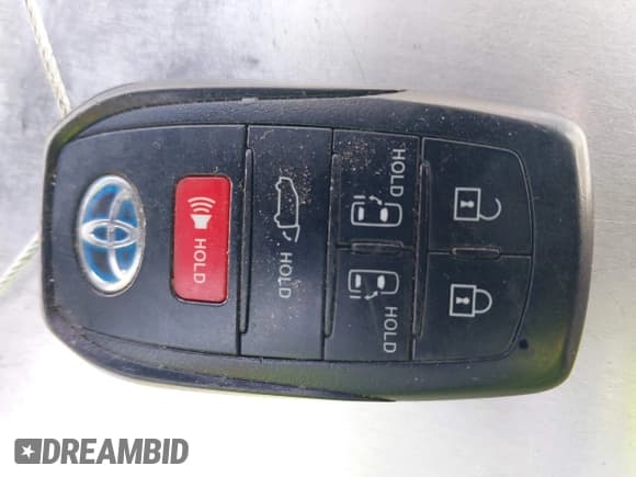 ✅ 2021 Toyota Sienna XSE • VIN: 5TDDSKFC6MS019311 • Lot: 43581691. Listed on IAAI with 85,079 mi. Free auction sales archive from the USA and detailed vehicle history report at DreamBid. Image 11.