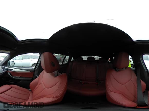 ✅ 2025 BMW X4 xDrive30i • VIN: 5UX33DT0XS9Z76047 • Lot: 43004849. Listed on IAAI with 2,038 mi. Free auction sales archive from the USA and detailed vehicle history report at DreamBid. Image 18.