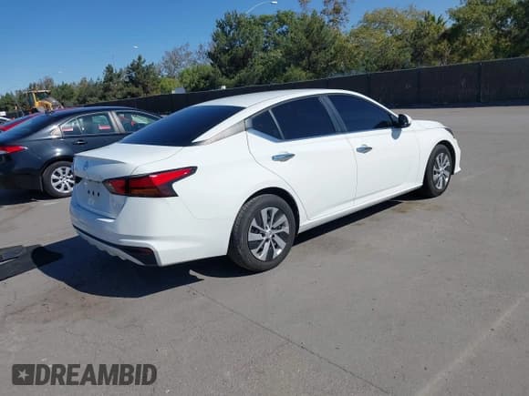 ✅ 2022 Nissan Altima S • VIN: 1N4BL4BV8NN367440 • Lot: 43486251. Listed on IAAI with 62,491 mi. Free auction sales archive from the USA and detailed vehicle history report at DreamBid. Image 4.