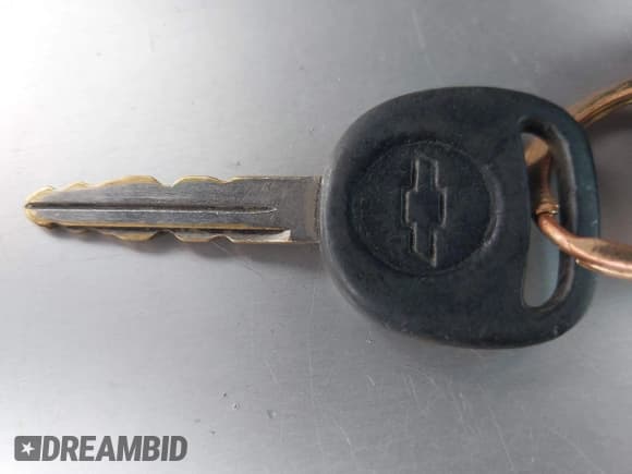 ✅ 2002 Chevrolet Suburban LS • VIN: 1GNEC16T02J206251 • Lot: 42732097. Wystawiony na IAAI z przebiegiem 276 973 mil. Bezpłatny archiwum sprzedaży aukcyjnych z USA i szczegółowy raport historii pojazdu na DreamBid. Zdjęcie 11.