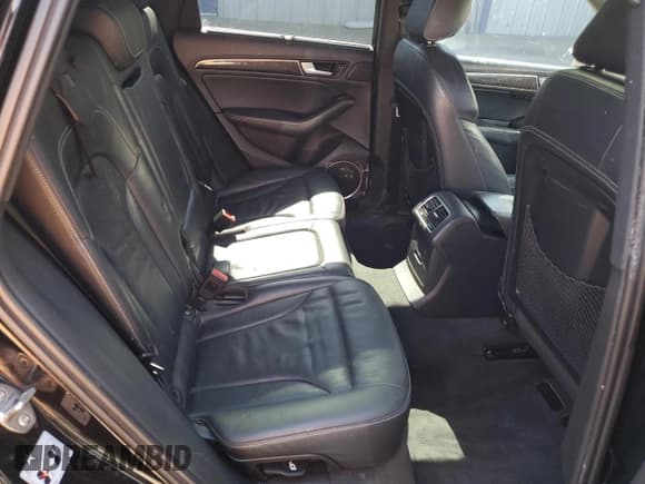 ✅ 2015 Audi SQ5 Prestige • VIN: WA1VGAFP5FA007583 • Лот: 62529935. Опубликован ранее на Copart с пробегом 139 964 миль. Бесплатный доступ к архиву аукционных продаж из США и подробный отчёт об истории автомобиля на DreamBid. Изображение 11.