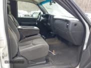 ✅ 2004 Chevrolet Silverado 2500HD LS • VIN: 1GCHK232X4F251181 • Lot: 43700423. Wystawiony na IAAI z przebiegiem 214 730 mil. Bezpłatny archiwum sprzedaży aukcyjnych z USA i szczegółowy raport historii pojazdu na DreamBid. Zdjęcie 5.