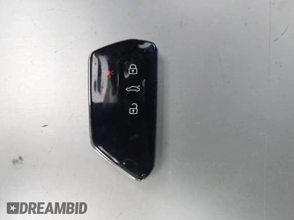 ✅ 2021 Volkswagen ID.4 Pro • VIN: WVGRMPE21MP039428 • Lot: 41563180. Listed on IAAI with 35,025 mi. Free auction sales archive from the USA and detailed vehicle history report at DreamBid. Image 11.