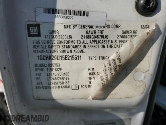 ✅ 2005 Chevrolet Silverado 2500HD LS • VIN: 1GCHK29U15E215511 • Lot: 71245895. Wystawiony na Copart z przebiegiem 319 517 mil. Bezpłatny archiwum sprzedaży aukcyjnych z USA i szczegółowy raport historii pojazdu na DreamBid. Zdjęcie 12.