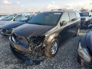 ✅ 2020 Dodge Grand Caravan SXT • VIN: 2C4RDGCG0LR189708 • Лот: 92041845. Опубликован ранее на Copart с пробегом Не указан. Бесплатный доступ к архиву аукционных продаж из США и подробный отчёт об истории автомобиля на DreamBid. Изображение 1.