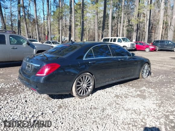✅ 2016 Mercedes-Benz S 550 • VIN: WDDUG8CB6GA238678 • Лот: 41619008. Опубликован ранее на IAAI с пробегом 80 143 миль. Бесплатный доступ к архиву аукционных продаж из США и подробный отчёт об истории автомобиля на DreamBid. Изображение 4.