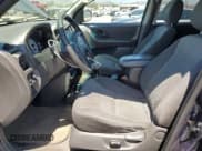 ✅ 2004 Ford Escape XLT • VIN: 1FMYU03114KA86176 • Lot: 56349235. Listed on Copart with 232,849 mi. Free auction sales archive from the USA and detailed vehicle history report at DreamBid. Image 7.