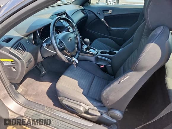 ✅ 2013 Hyundai Genesis Coupe Premium • VIN: KMHHT6KD3DU098657 • Lot: 85761855. Listed on Copart with 131,527 mi. Free auction sales archive from the USA and detailed vehicle history report at DreamBid. Image 7.