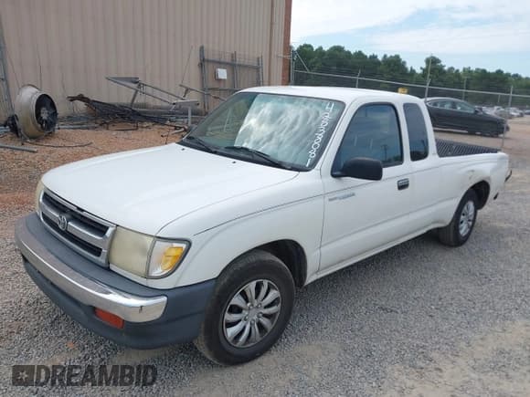 ✅ 1999 Toyota Tacoma • VIN: 4TAVL52N0XZ472509 • Lot: 42838081. Wystawiony na IAAI z przebiegiem 204 409 mil. Bezpłatny archiwum sprzedaży aukcyjnych z USA i szczegółowy raport historii pojazdu na DreamBid. Zdjęcie 2.