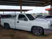 2003 Chevrolet Silverado 1500 LS z VIN 1GCEC14T93Z290620, wystawiony jako IAAI lot #43064697 z przebiegiem 172 198 mil mil oraz . Historia ofert i sprzedaży dostępna na DreamBid. Obrazek 13.
