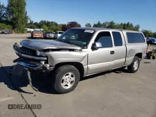 2000 Chevrolet Silverado 1500 LS с VIN 1GCEK19VXYE170451, выставлен на аукционе Copart как лот 66234495 с пробегом Не указан миль и Списание • Salvage title. История ставок и продаж доступна на DreamBid. Изображение 1.