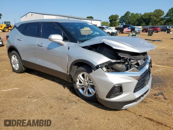 ✅ 2020 Chevrolet Blazer LT • VIN: 3GNKBHRS4LS568665 • Lot: 81591995. Listed on Copart with 117,487 mi. Free auction sales archive from the USA and detailed vehicle history report at DreamBid. Image 4.