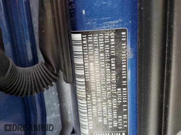 ✅ 2013 Volkswagen Beetle 2.0T R-Line • VIN: 3VW7S7AT9DM828803 • Lot: 77168824. Wystawiony na Copart z przebiegiem Nie podano. Bezpłatny archiwum sprzedaży aukcyjnych z USA i szczegółowy raport historii pojazdu na DreamBid. Zdjęcie 13.