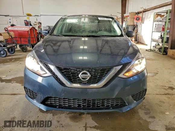 ✅ 2017 Nissan Sentra SV • VIN: 3N1AB7AP9HL677455 • Lot: 93081405. Listed on Copart with 129,935 mi. Free auction sales archive from the USA and detailed vehicle history report at DreamBid. Image 5.