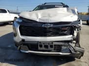 ✅ 2025 Chevrolet Equinox FWD RS • VIN: 3GNAXLEG9SL186710 • Lot: 85156705. Wystawiony na Copart z przebiegiem Nie podano. Bezpłatny archiwum sprzedaży aukcyjnych z USA i szczegółowy raport historii pojazdu na DreamBid. Zdjęcie 5.