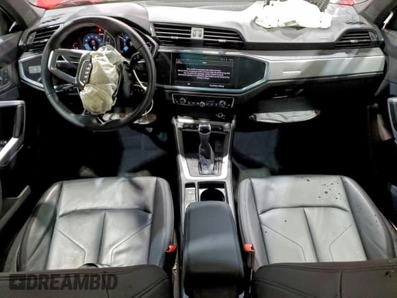 ✅ 2025 Audi Q3 S line Premium • VIN: WA1DECF32S1019520 • Lot: 96161175. Listed on Copart with 27,691 mi. Free auction sales archive from the USA and detailed vehicle history report at DreamBid. Image 8.