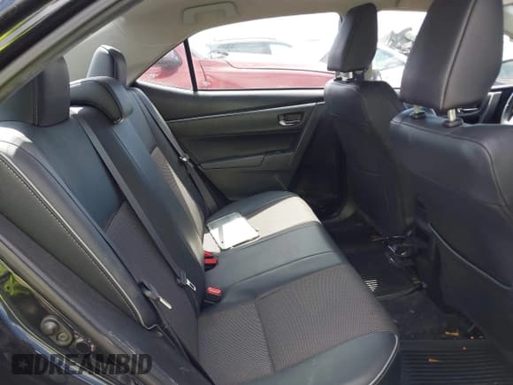 ✅ 2014 Toyota Corolla S Plus • VIN: 5YFBURHE0EP134957 • Lot: 43249466. Wystawiony na IAAI z przebiegiem 99 097 mil. Bezpłatny archiwum sprzedaży aukcyjnych z USA i szczegółowy raport historii pojazdu na DreamBid. Zdjęcie 8.