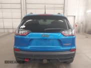 ✅ 2020 Jeep Cherokee Trailhawk • VIN: 1C4PJMBX6LD656570 • Lot: 42399597. Wystawiony na IAAI z przebiegiem 88 348 mil. Bezpłatny archiwum sprzedaży aukcyjnych z USA i szczegółowy raport historii pojazdu na DreamBid. Zdjęcie 17.