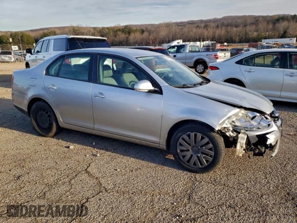 ✅ 2009 Volkswagen Jetta S • VIN: 3VWJZ71K79M036293 • Lot: 94152295. Listed on Copart with 151,542 mi. Free auction sales archive from the USA and detailed vehicle history report at DreamBid. Image 4.