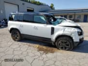 ✅ 2024 Land Rover Defender X-Dynamic SE • VIN: SALE27EUXR2245788 • Lot: 70930774. Listed on Copart with 16,277 mi. Free auction sales archive from the USA and detailed vehicle history report at DreamBid. Image 4.