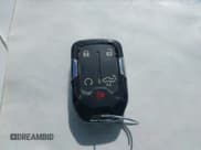 ✅ 2019 Chevrolet Silverado 1500 RST • VIN: 1GCRYEED3KZ301952 • Lot: 42322142. Wystawiony na IAAI z przebiegiem 105 588 mil. Bezpłatny archiwum sprzedaży aukcyjnych z USA i szczegółowy raport historii pojazdu na DreamBid. Zdjęcie 11.