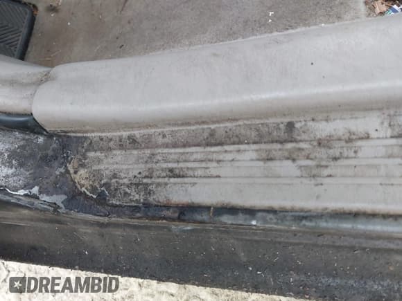 ✅ 2004 Toyota Camry LE • VIN: 4T1BE32K74U893868 • Lot: 43872867. Listed on IAAI with 227,779 mi. Free auction sales archive from the USA and detailed vehicle history report at DreamBid. Image 12.