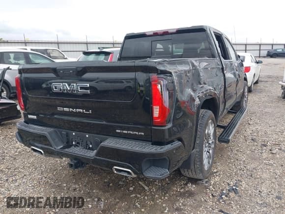 ✅ 2023 GMC Sierra 1500 Denali Ultimate • VIN: 1GTUUHEL3PZ268036 • Лот: 41933675. Опубликован ранее на IAAI с пробегом 17 509 миль. Бесплатный доступ к архиву аукционных продаж из США и подробный отчёт об истории автомобиля на DreamBid. Изображение 4.
