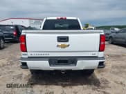 ✅ 2019 Chevrolet Silverado 1500 LT • VIN: 2GCVKPEC9K1148876 • Lot: 42435450. Wystawiony na IAAI z przebiegiem 92 026 mil. Bezpłatny archiwum sprzedaży aukcyjnych z USA i szczegółowy raport historii pojazdu na DreamBid. Zdjęcie 17.