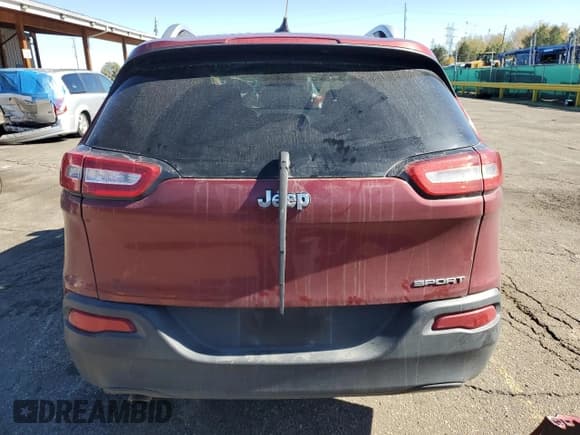✅ 2015 Jeep Cherokee Sport • VIN: 1C4PJLAB4FW660495 • Лот: 87248325. Опубликован ранее на Copart с пробегом 92 058 миль. Бесплатный доступ к архиву аукционных продаж из США и подробный отчёт об истории автомобиля на DreamBid. Изображение 6.